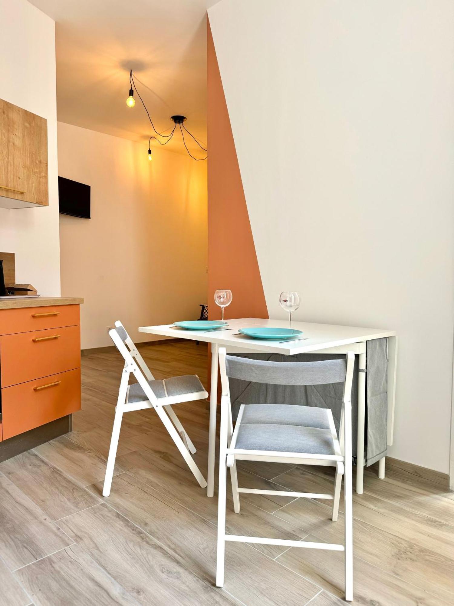 Appartement Secteur Gare Et Place De La Comedie, Wifi & Climatisation Montpellier Exteriör bild